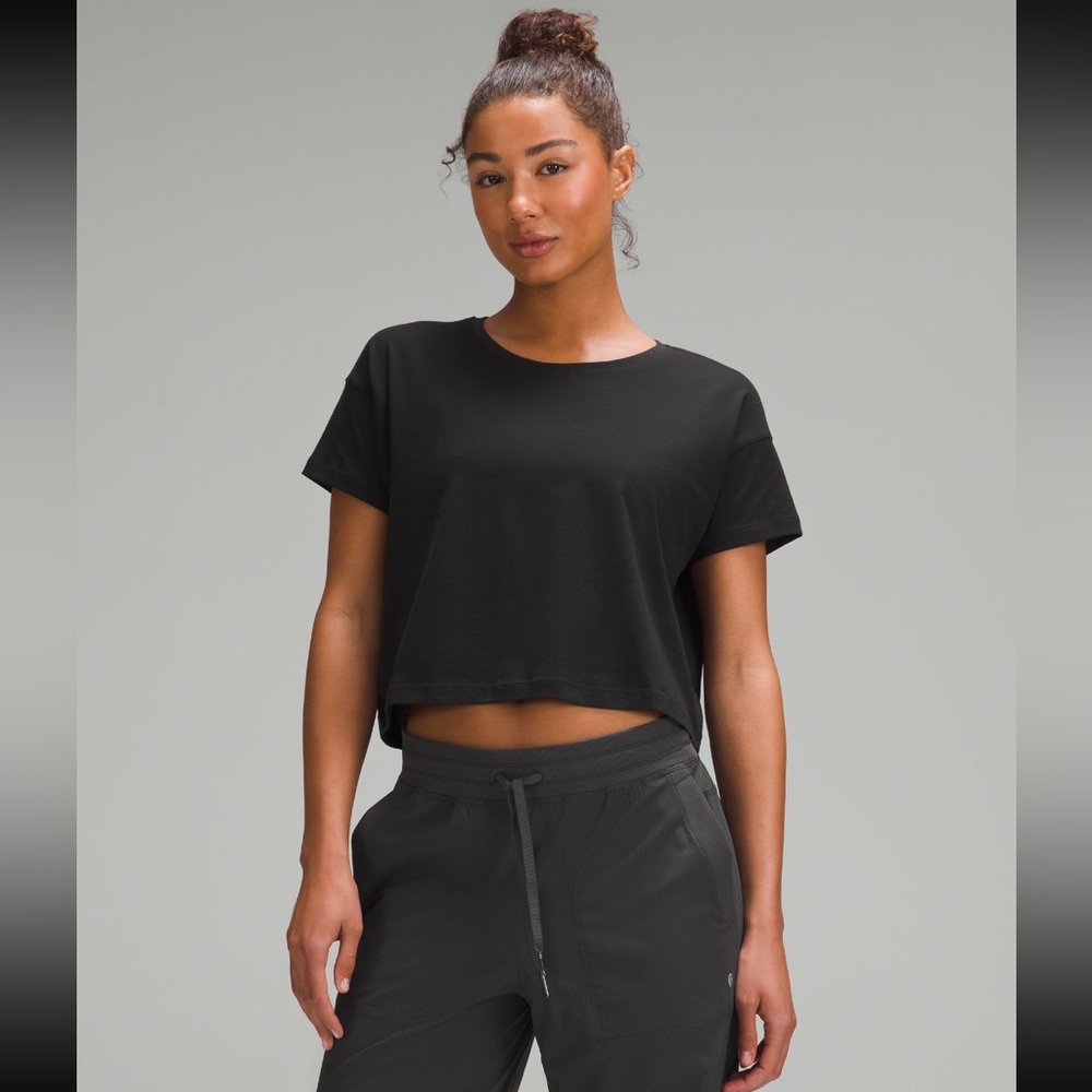 Lululemon Cates T-shirt